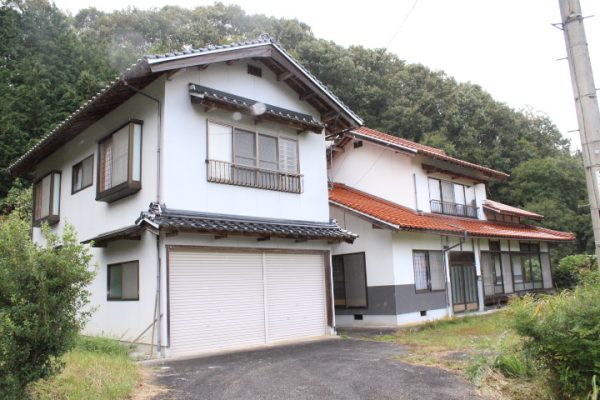 1980s house, 17-min walk to station, Shimane