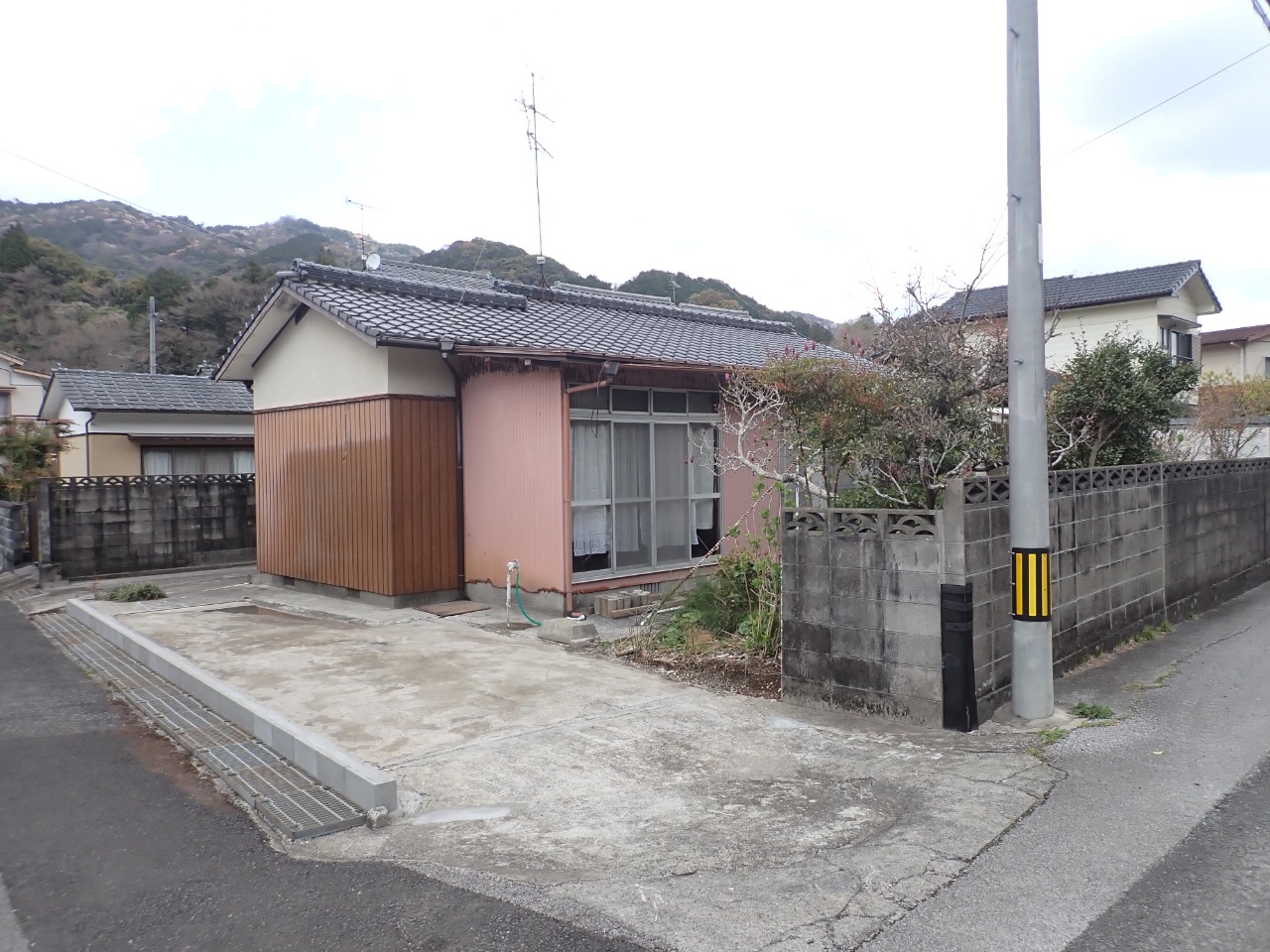1960s wood house in Oita