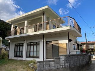 1980s concrete house, 15-min walk to station, Oita