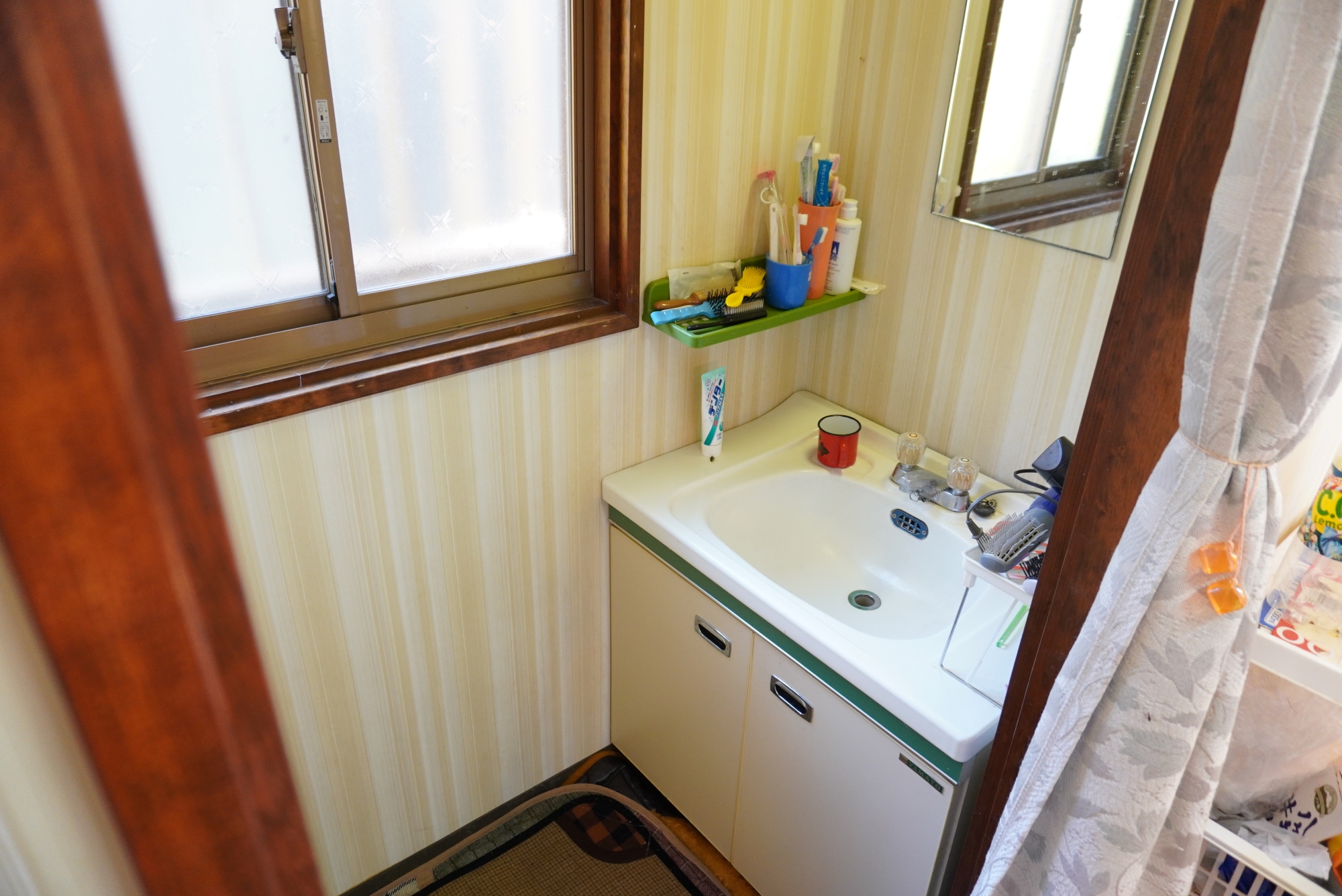 1970s wood house, 14-min walk to station, Nagano