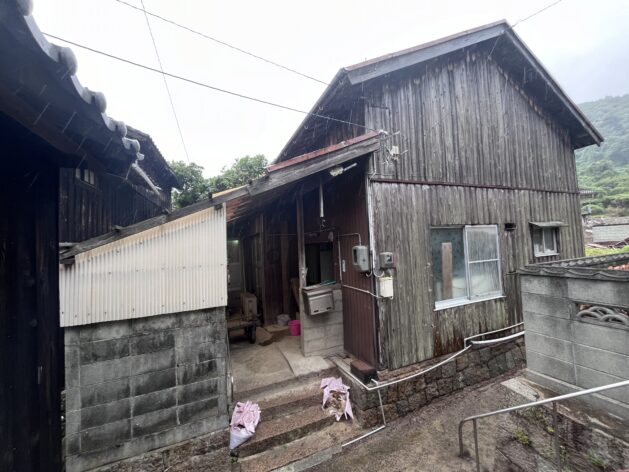 Wood house in Ehime
