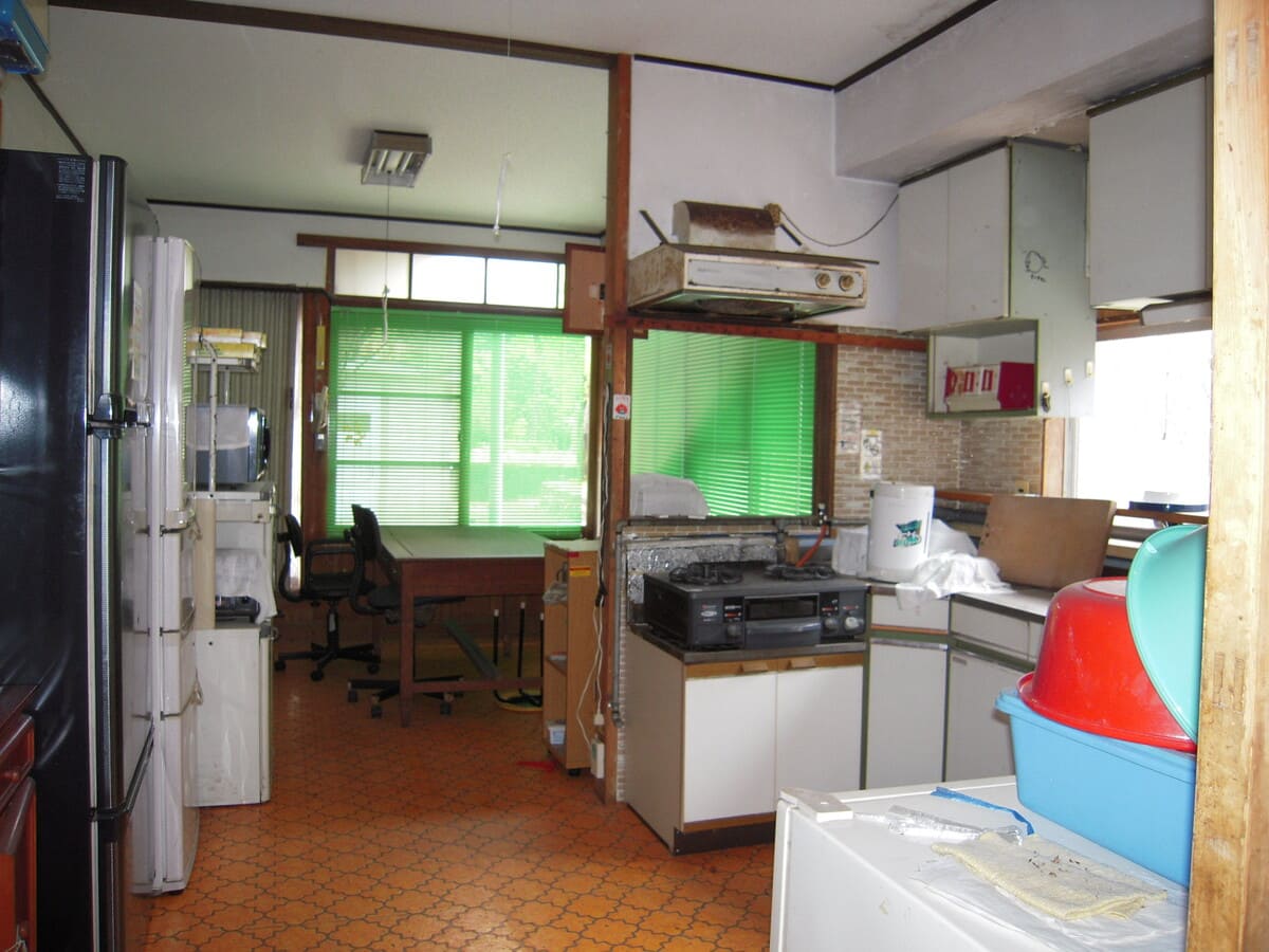 1920s wood house with storehouses in Hyogo