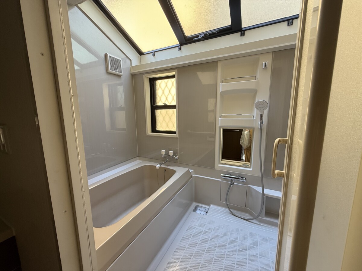 2020s steel-frame house, 15-min walk to station, Ehime