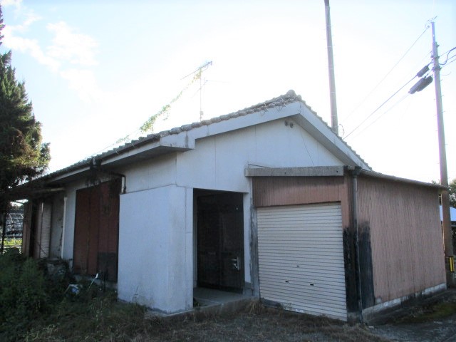 1980s wood house in Hioki, Kagoshima