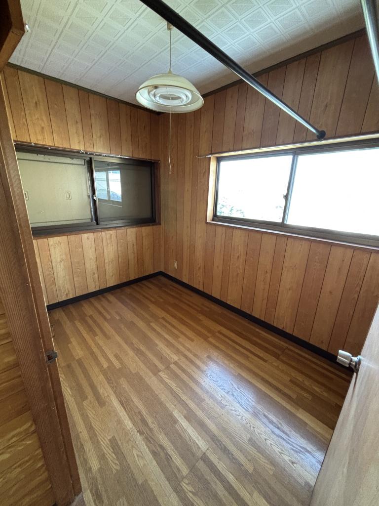 1990s wood house in Miyazaki
