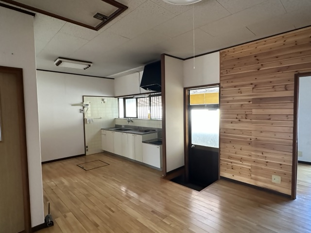 Wood house near the coast in Ei, Minamikyushu