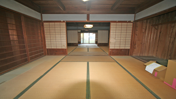 Wood house, 8-min walk to station, Wakayama