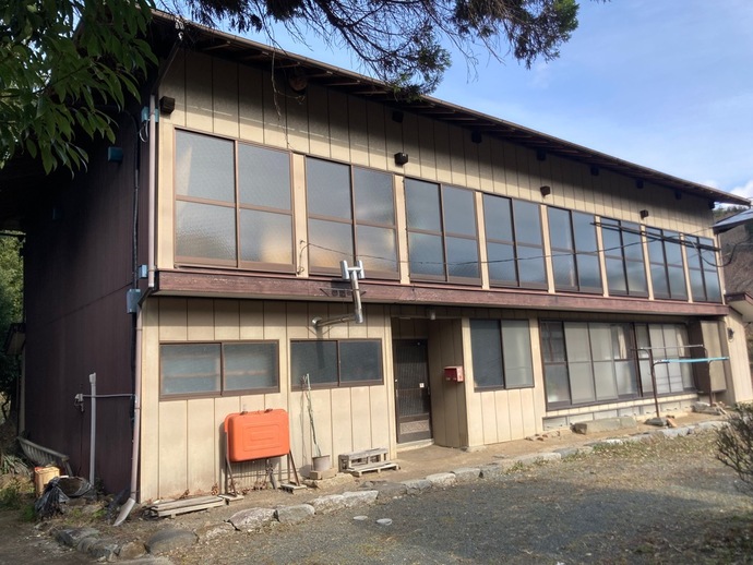 1930s wood house on a large plot in Gunma