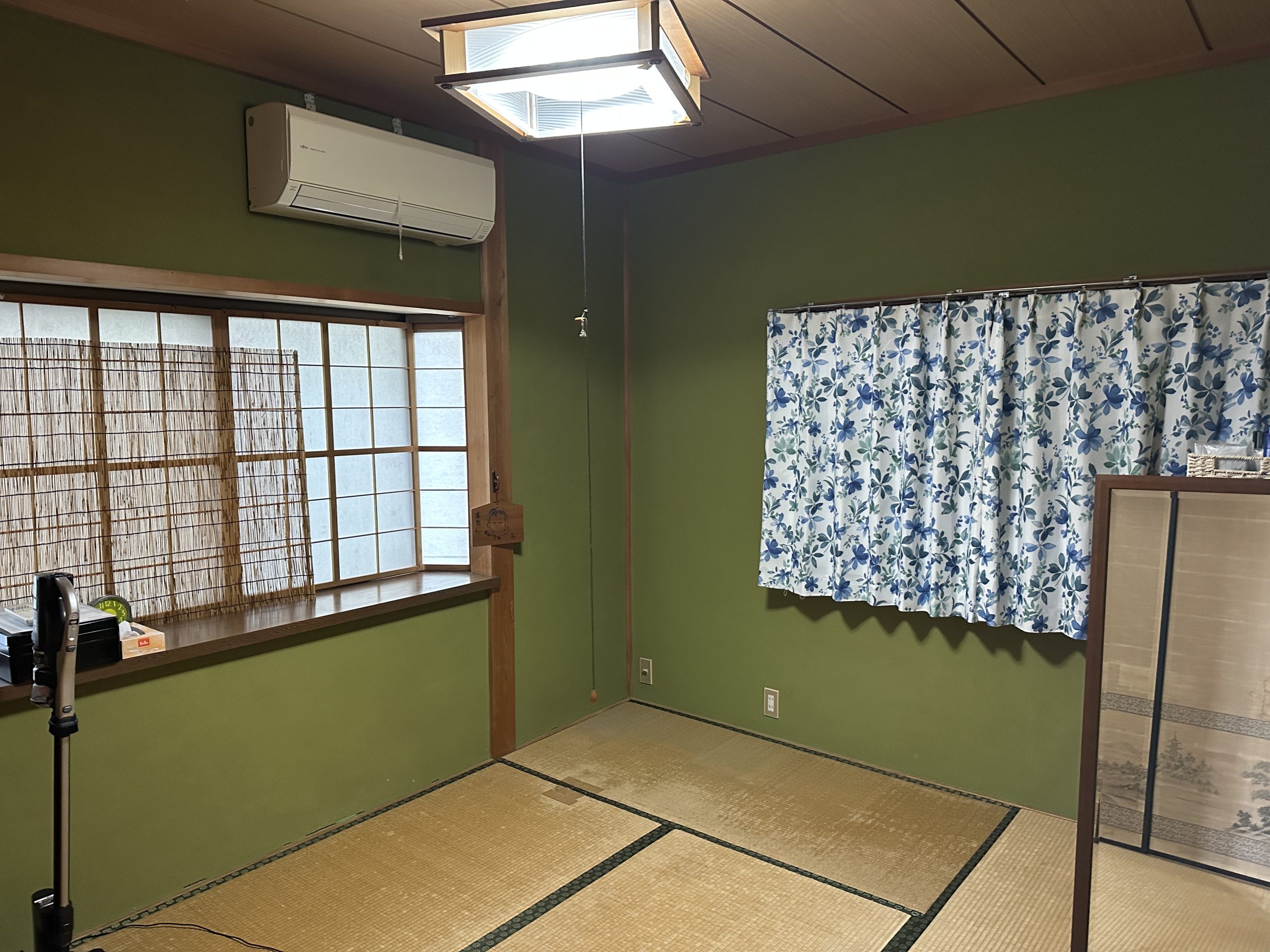 1990s wood house, 9-min walk to station, Gifu