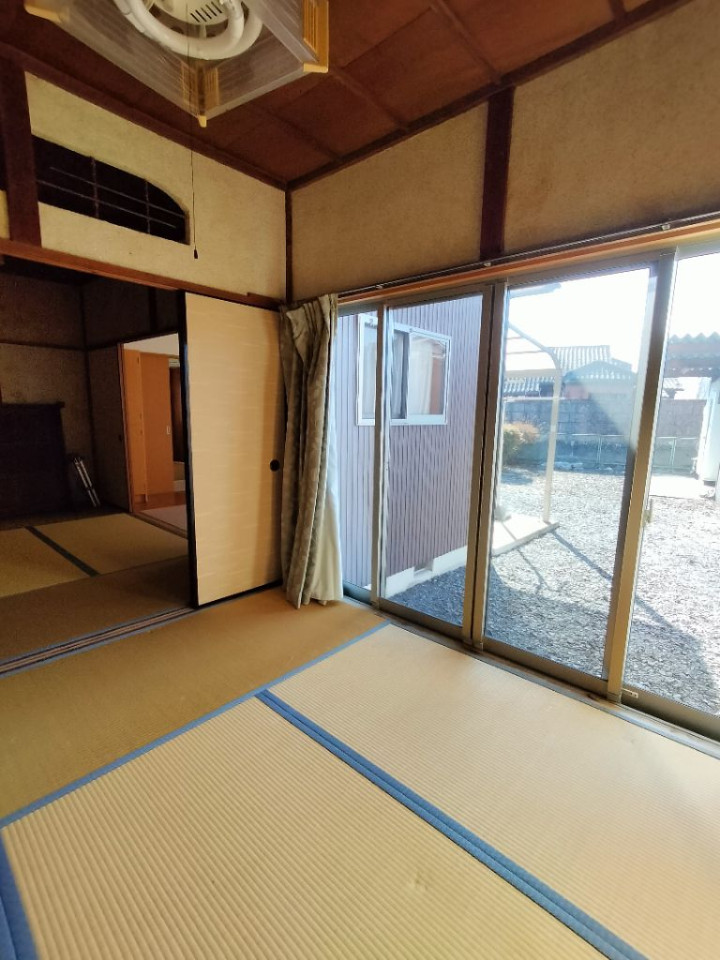 1970s wood house, 2-min walk to station, Tochigi