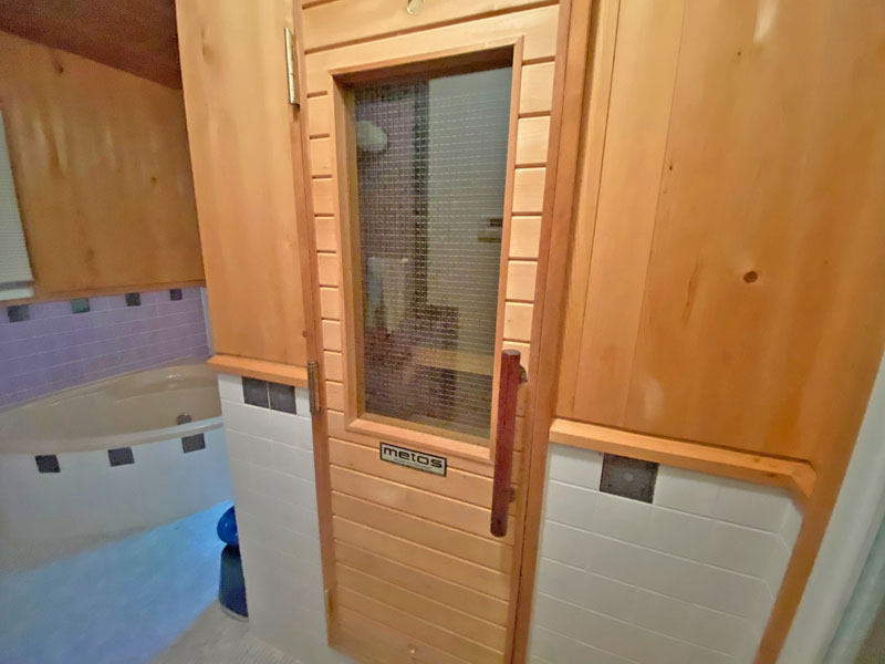 1990s wood house on a large plot in Nagano