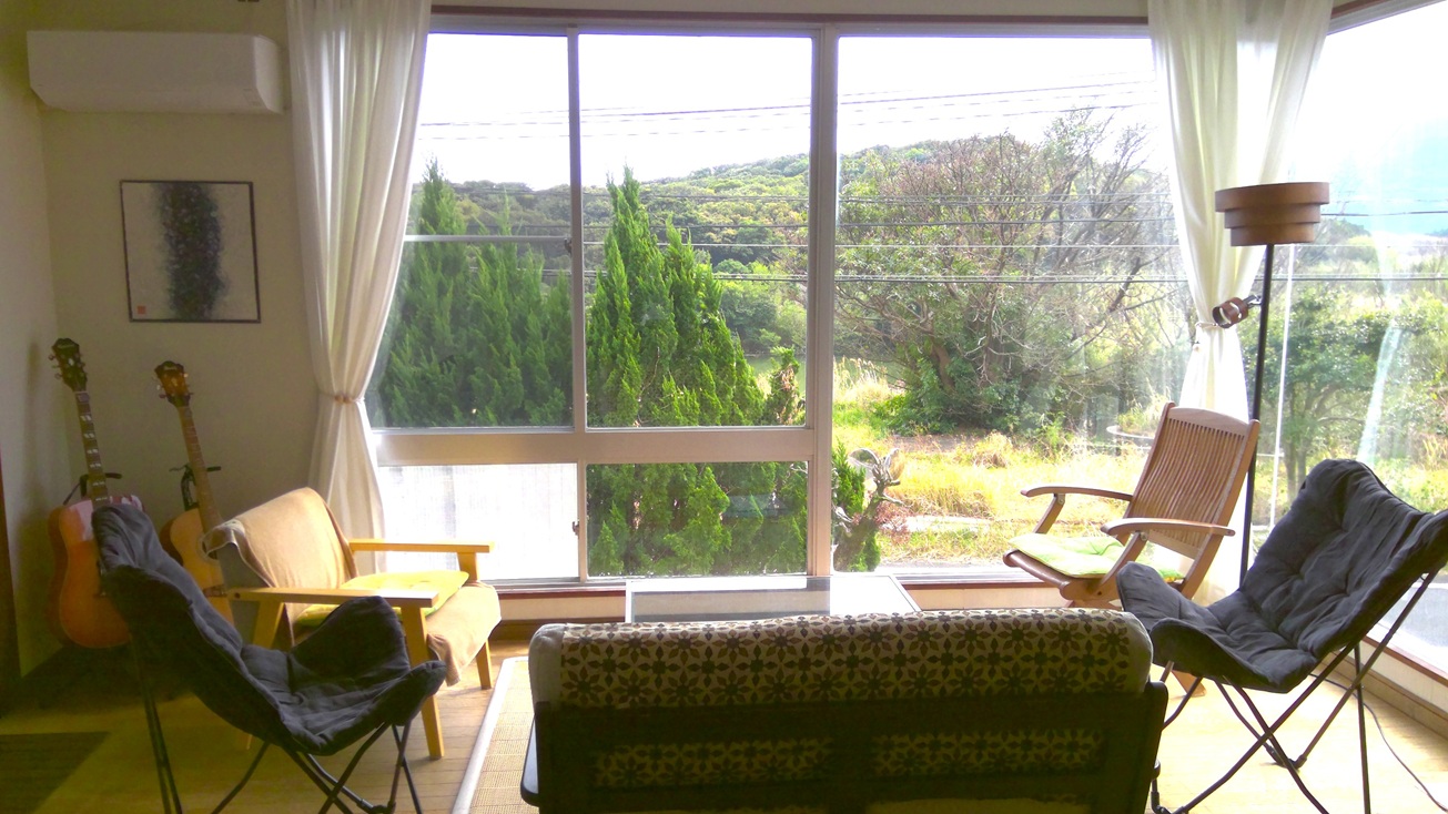 1990s concrete house in Uchinoura, Kimotsuki
