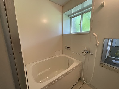 1980s wood house in Hiroshima