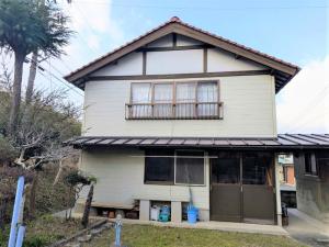 1960s wood house, 1-min walk to station, Shimane