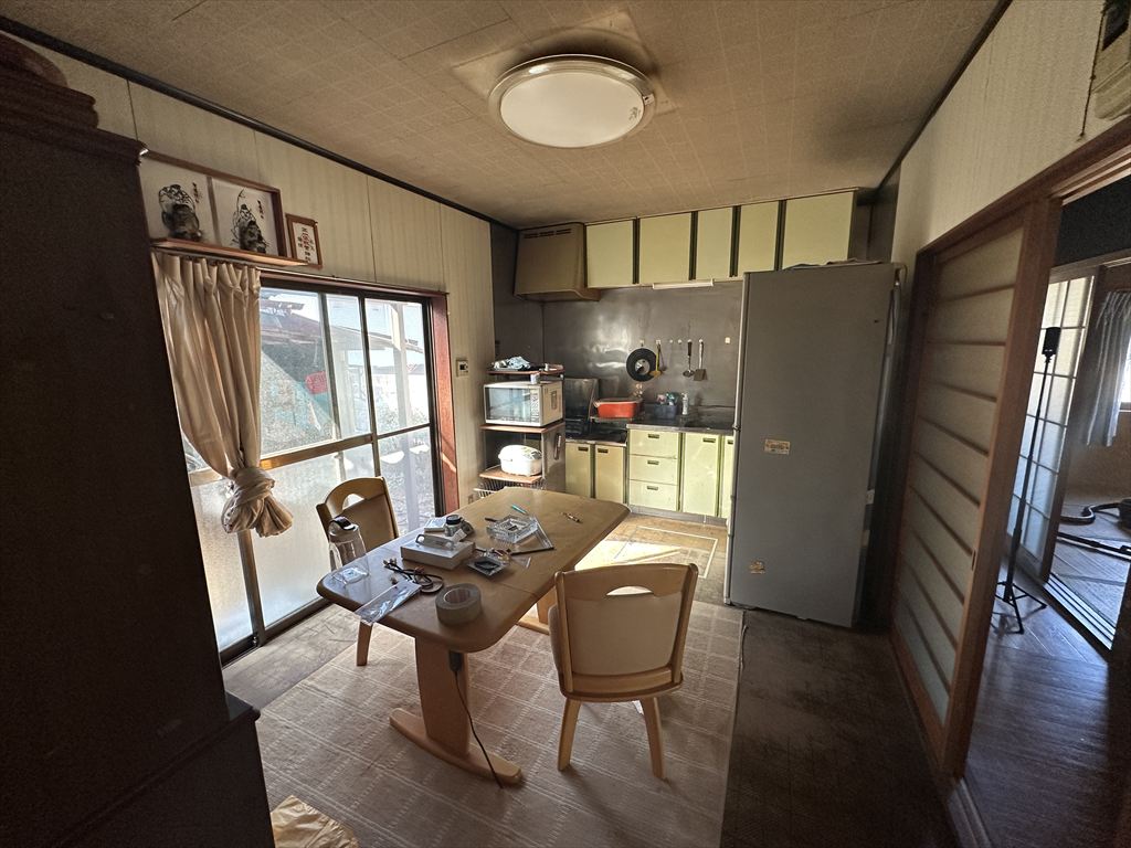 1980s wood house, 8-min walk to station, Gifu