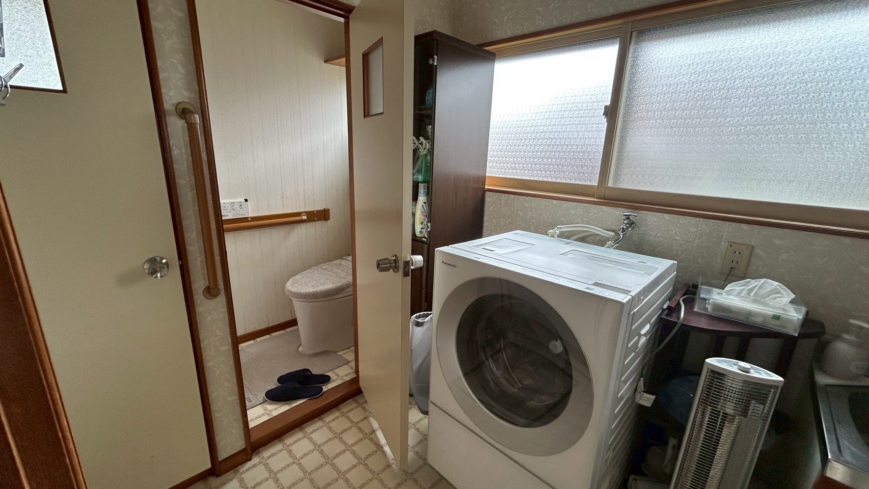 1960s wood house, 14-min walk to station, Akita