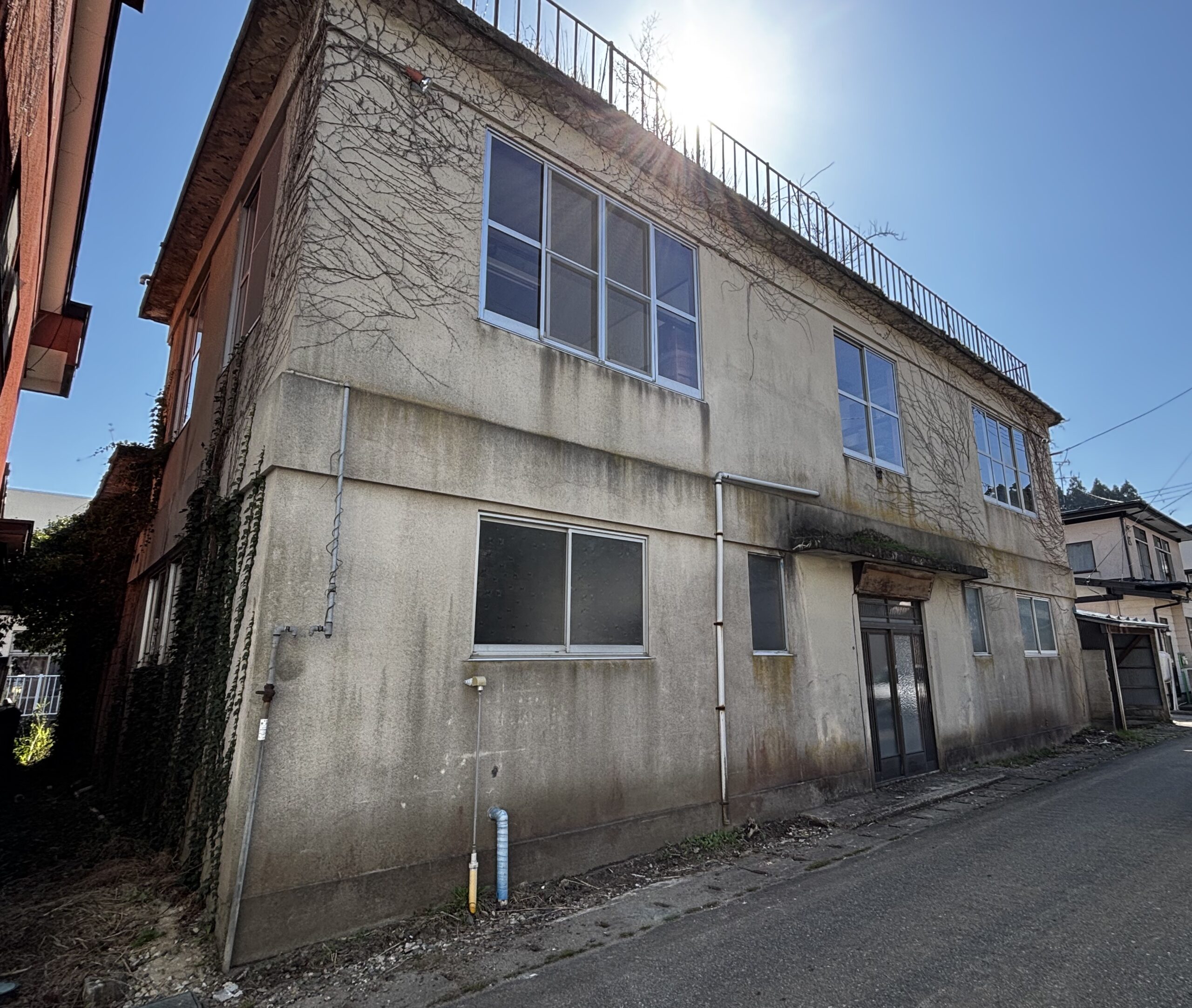 House, 4-min walk to station, Akita