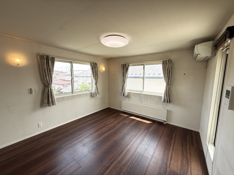 2010s wood house, 7-min walk to station, Nagano