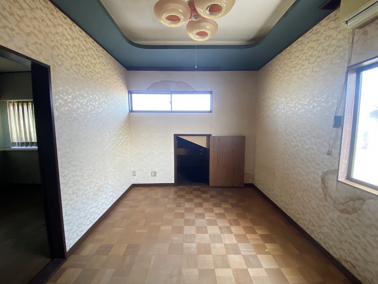 1970s wood house in Toyama