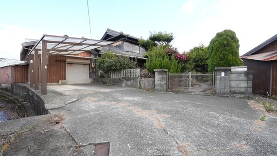 1980s wood house, 8-min walk to station, Wakayama