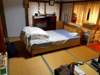 1950s wood house, 16-min walk to station, Tottori