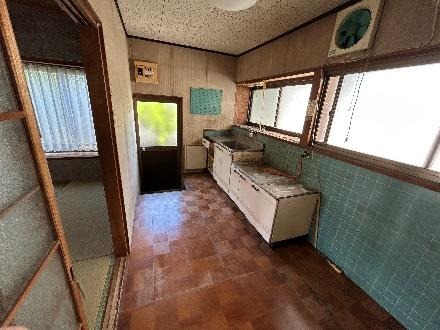 1980s wood house in Yuda, Satsuma