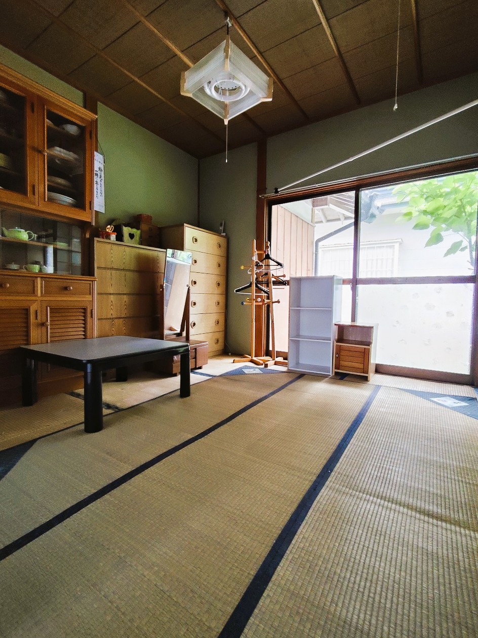 1990s wood house in Ehime