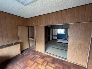 1970s wood house, 11-min walk to station, Fukui