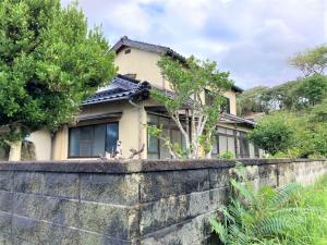 1970s wood house, 1-min walk to station, Shimane
