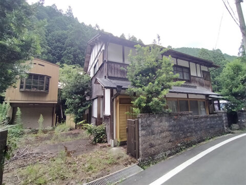 1980s wood house in Kurotaki