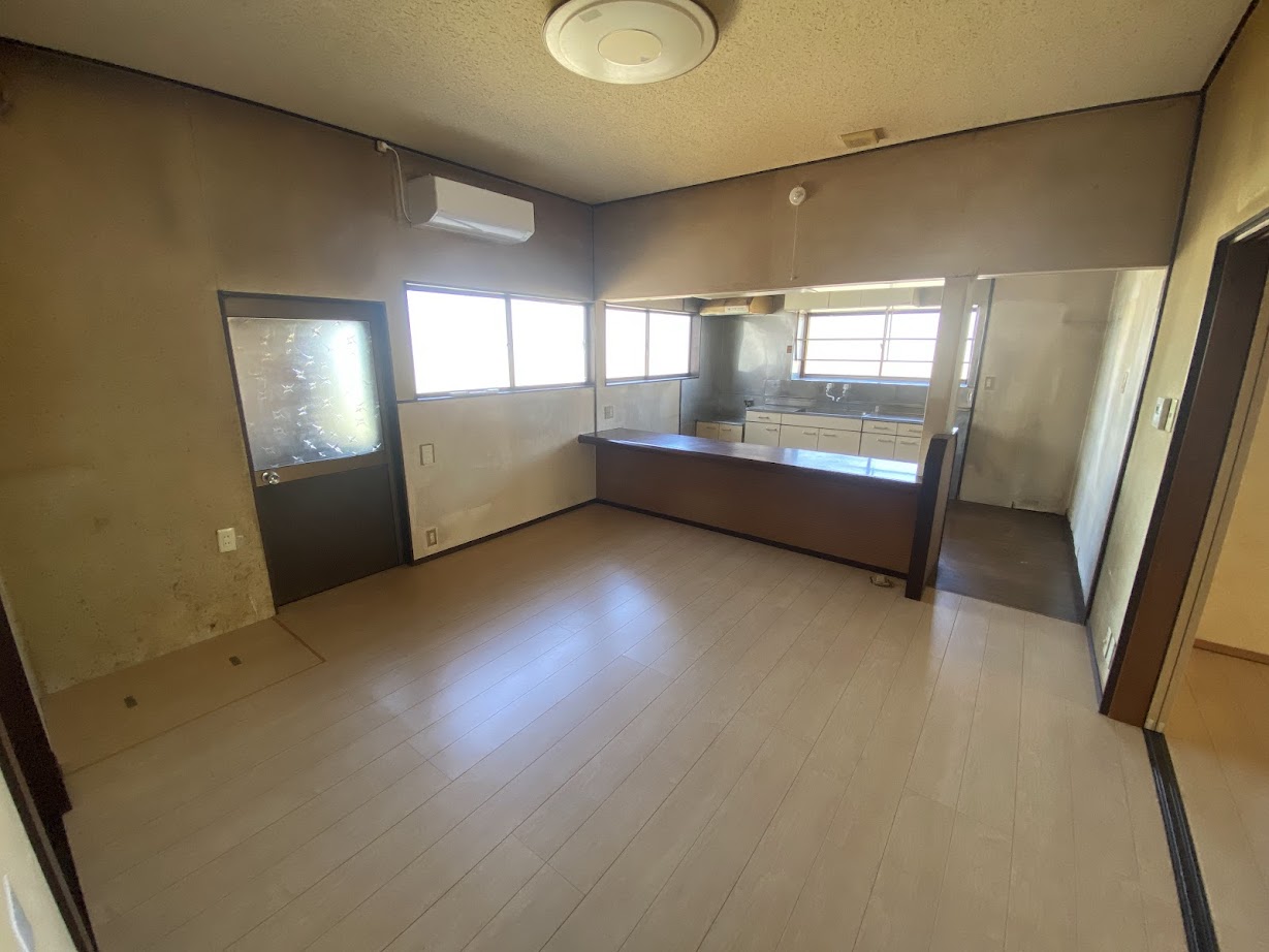 1970s wood house in Toyama