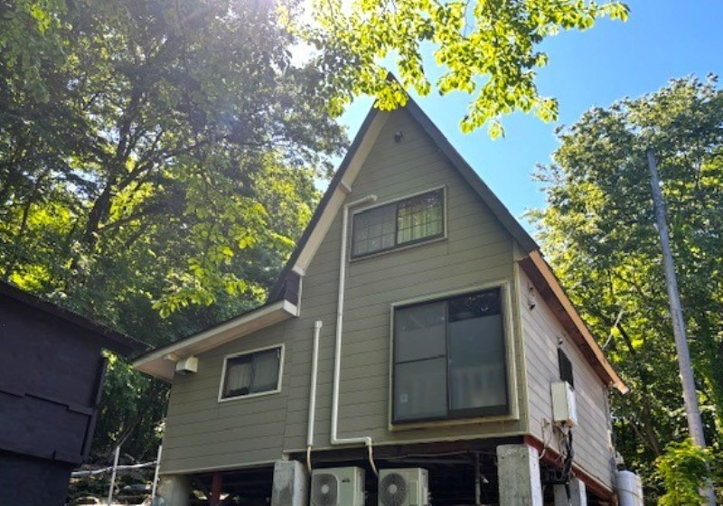 1990s wood house on a large plot in Tochigi