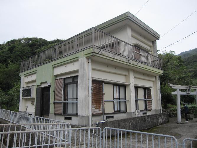 1990s concrete house in Satsumasendai