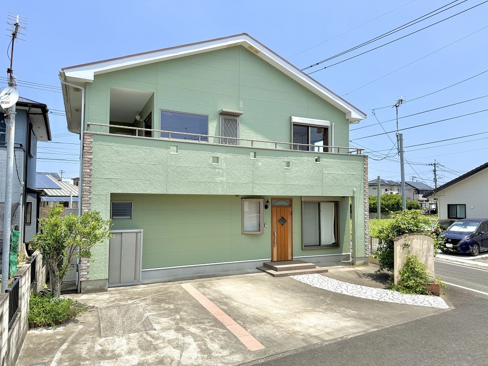2000s wood house near the coast in Ibusuki, Kagoshima