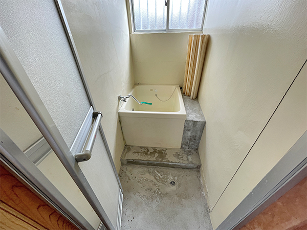 Wood house, 17-min walk to station, Wakayama