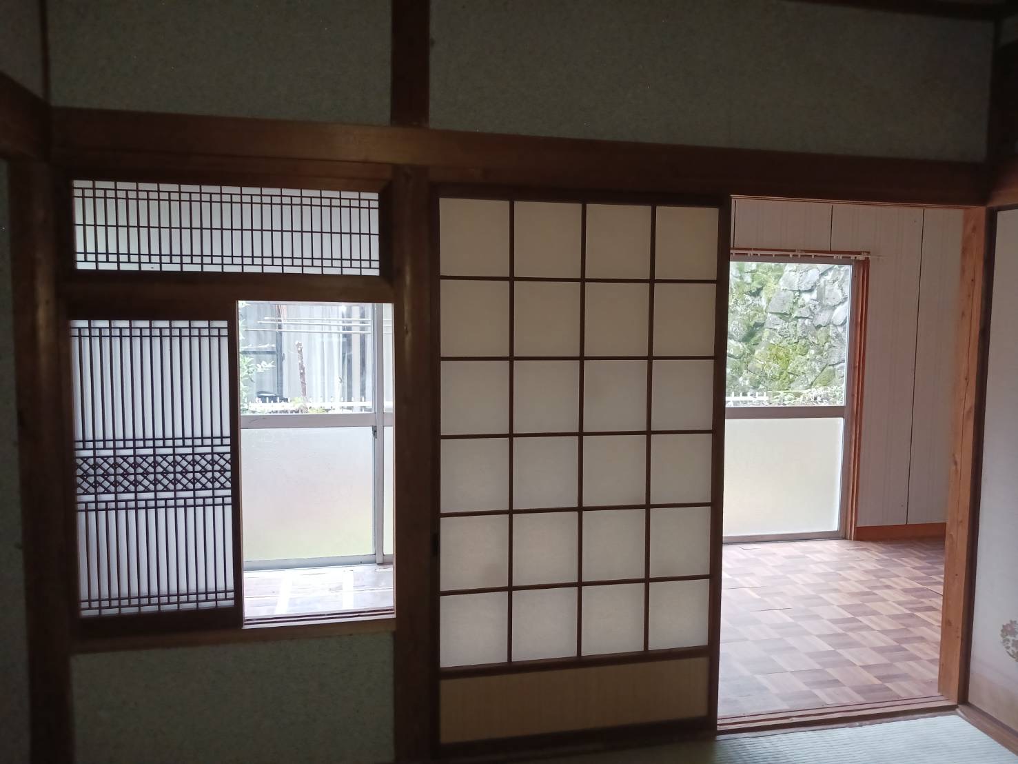 1980s wood house, 8-min walk to station, Kumamoto