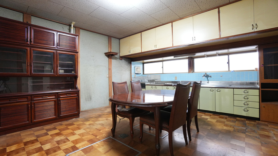 1980s wood house, 8-min walk to station, Wakayama