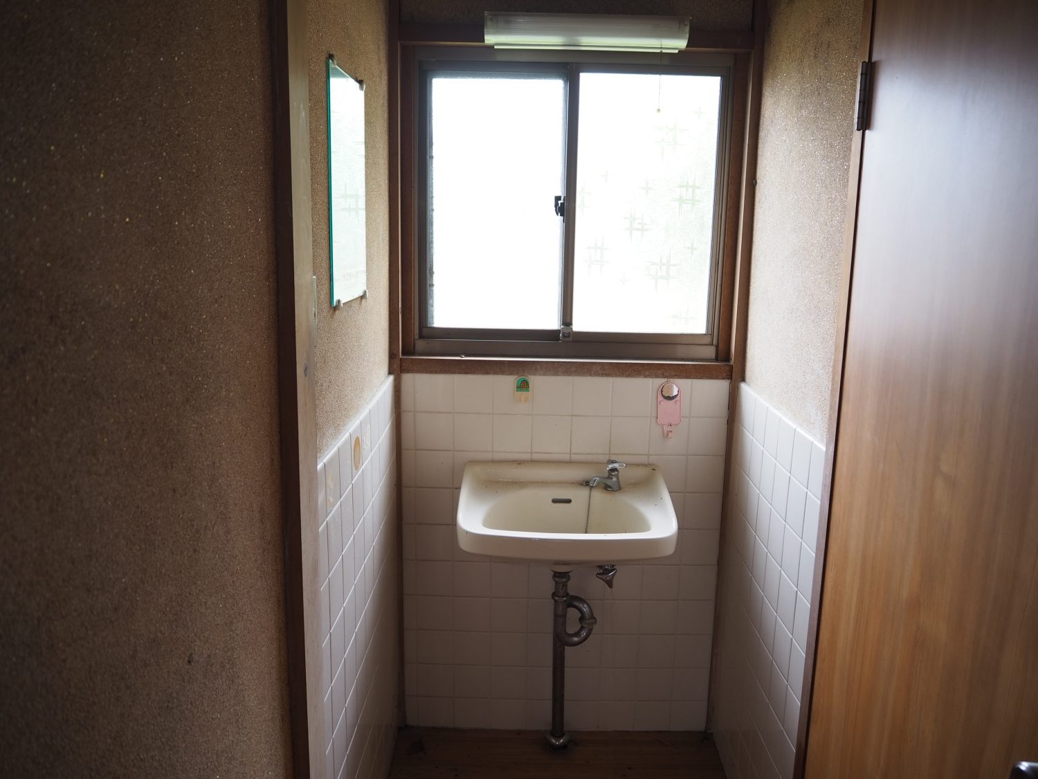 1980s wood house, 6-min walk to station, Hyogo