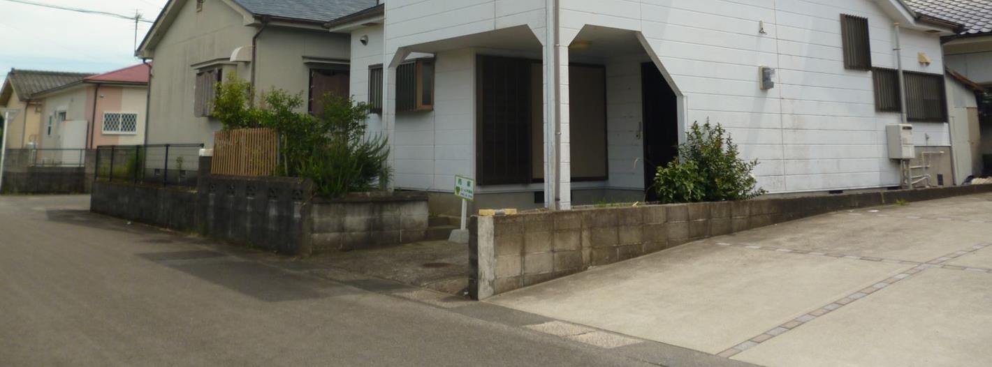 1990s wood house, 14-min walk to station, Ichikikushikino, Kagoshima