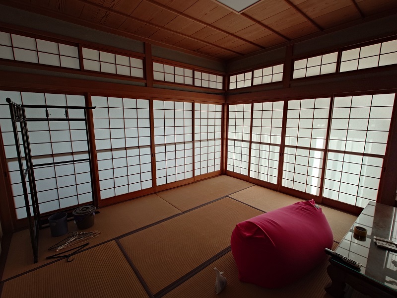 1970s wood house, 7-min walk to station, Tottori