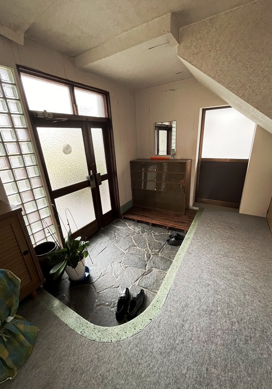 1970s house, 3-min walk to station, Miyazaki