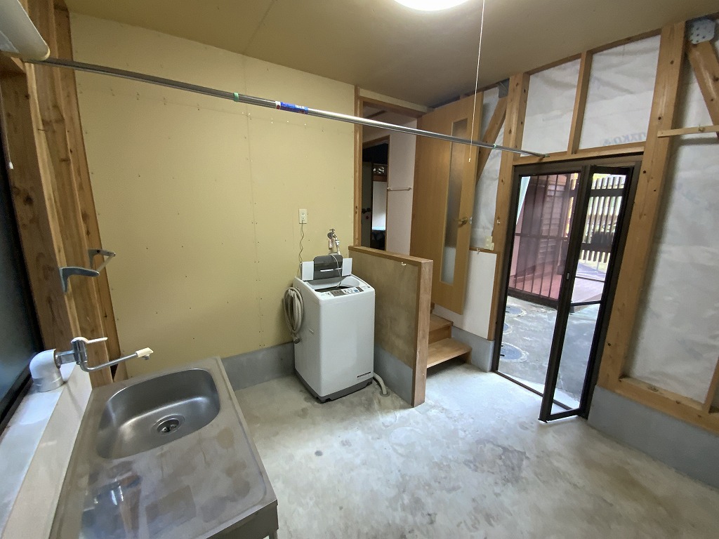 1950s wood house, 3-min walk to station, Yamaguchi