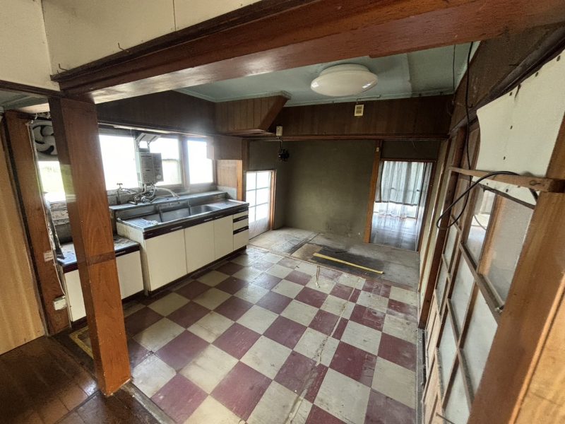 1900s wood house on a large plot in Iwate
