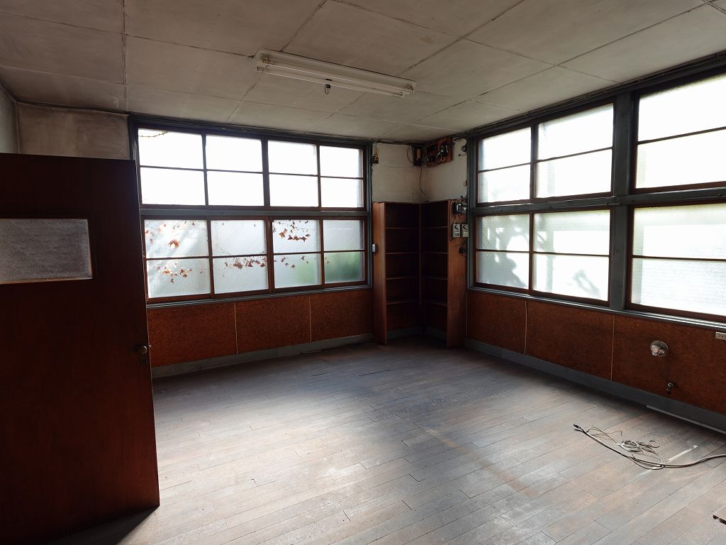 1950s wood house, 3-min walk to station, Nagano