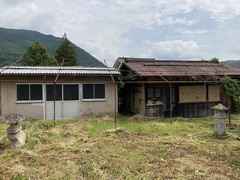 1860s wood house on a large plot in Nagano