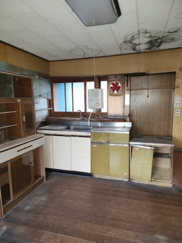 1950s wood house in Minamiawaji