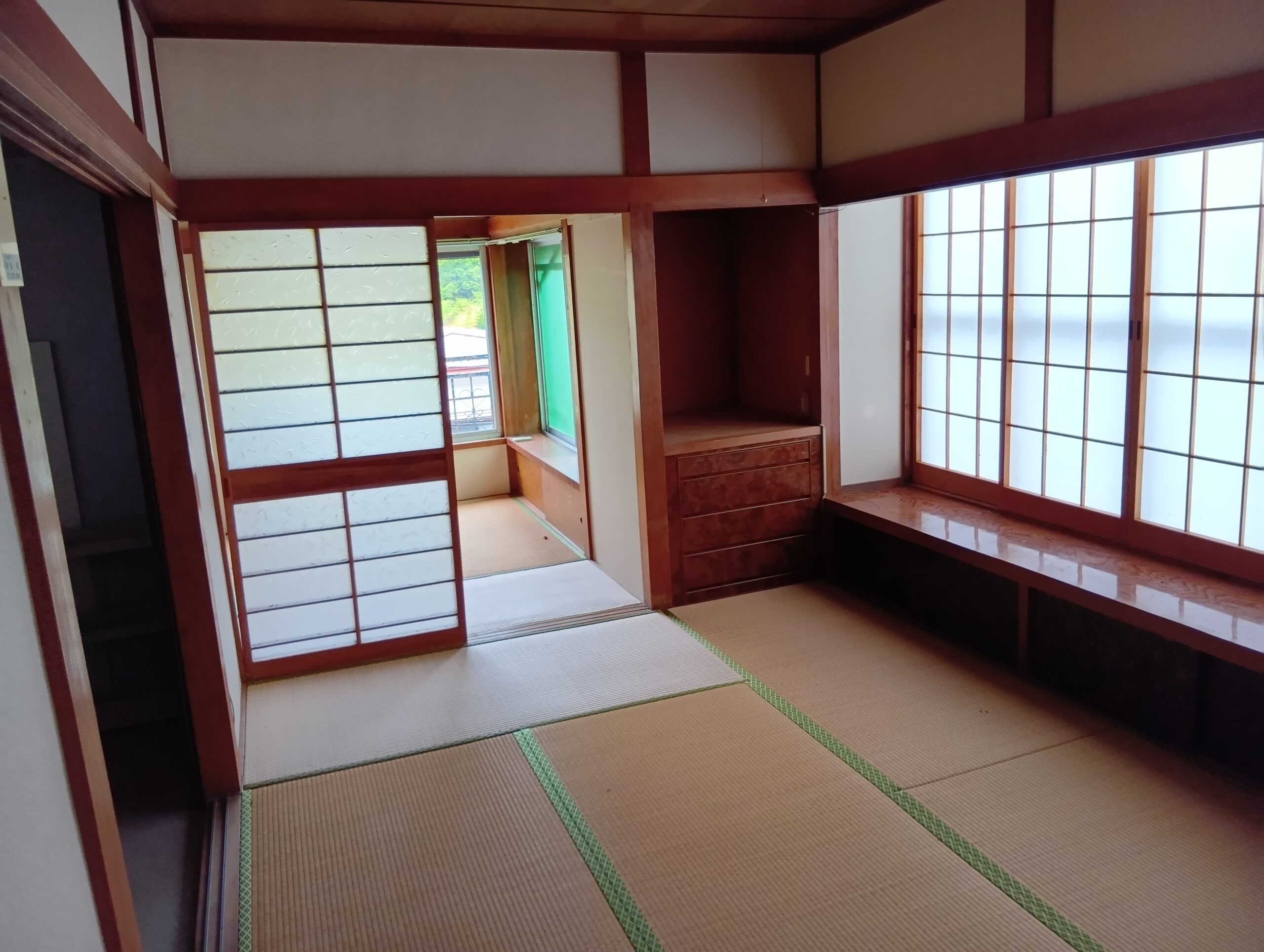 [Price Changed] Retro, distinctive architecture, compact property near the city center