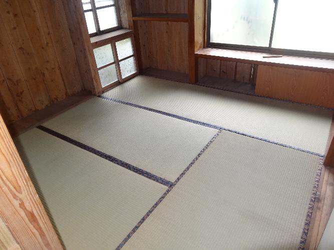 2020s wood house on a large plot in Chiran, Minamikyushu