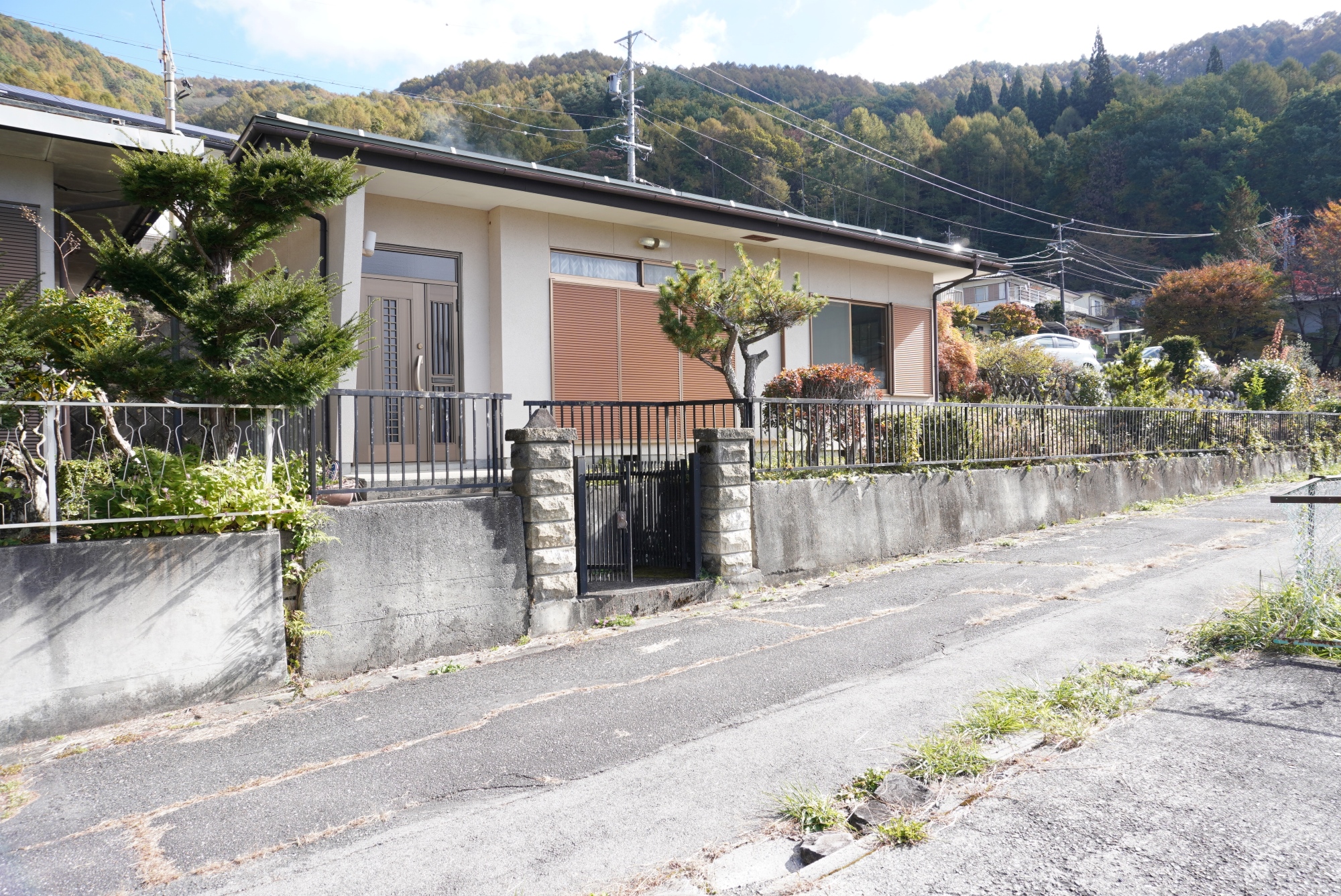 1970s wood house, 14-min walk to station, Nagano