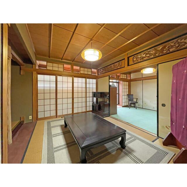 1970s wood house, 15-min walk to station, Mie